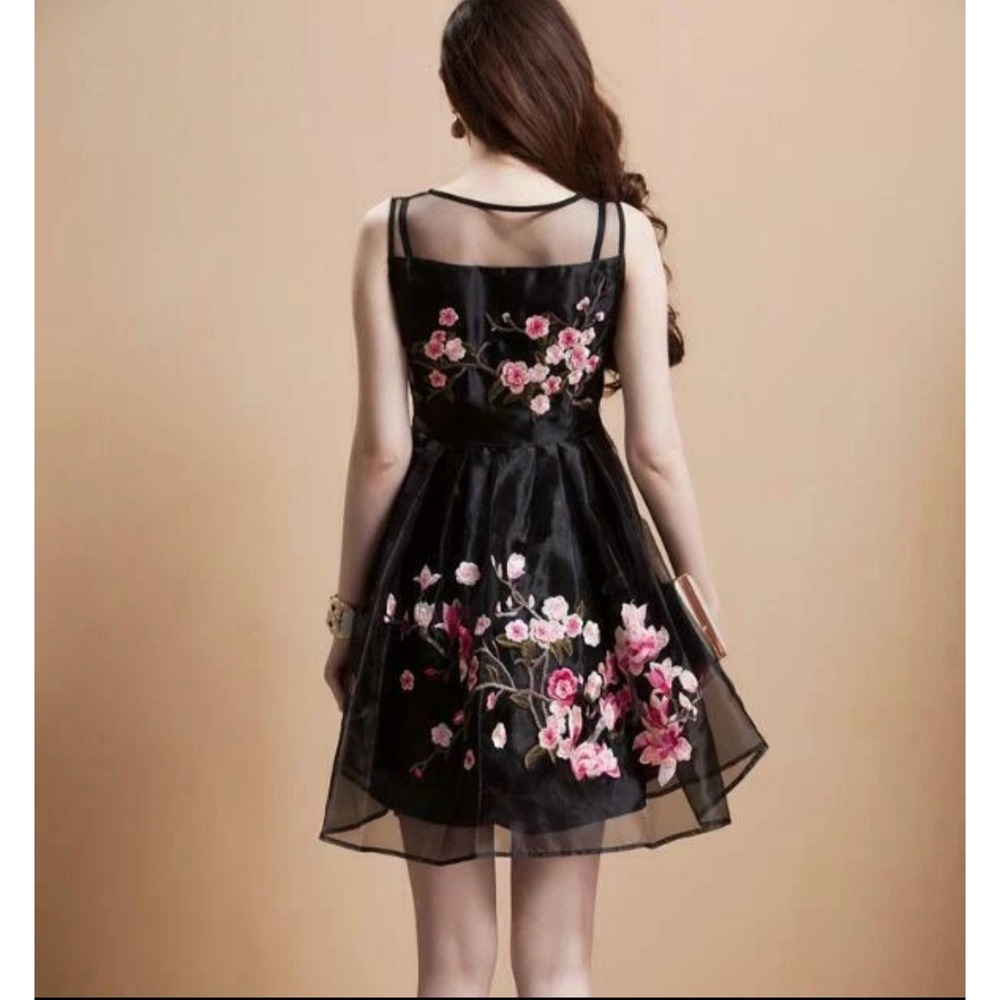 With The Win Black Organza Cherry Blossom Floral Embroidered Mini Dress Small - Picture 3 of 15
